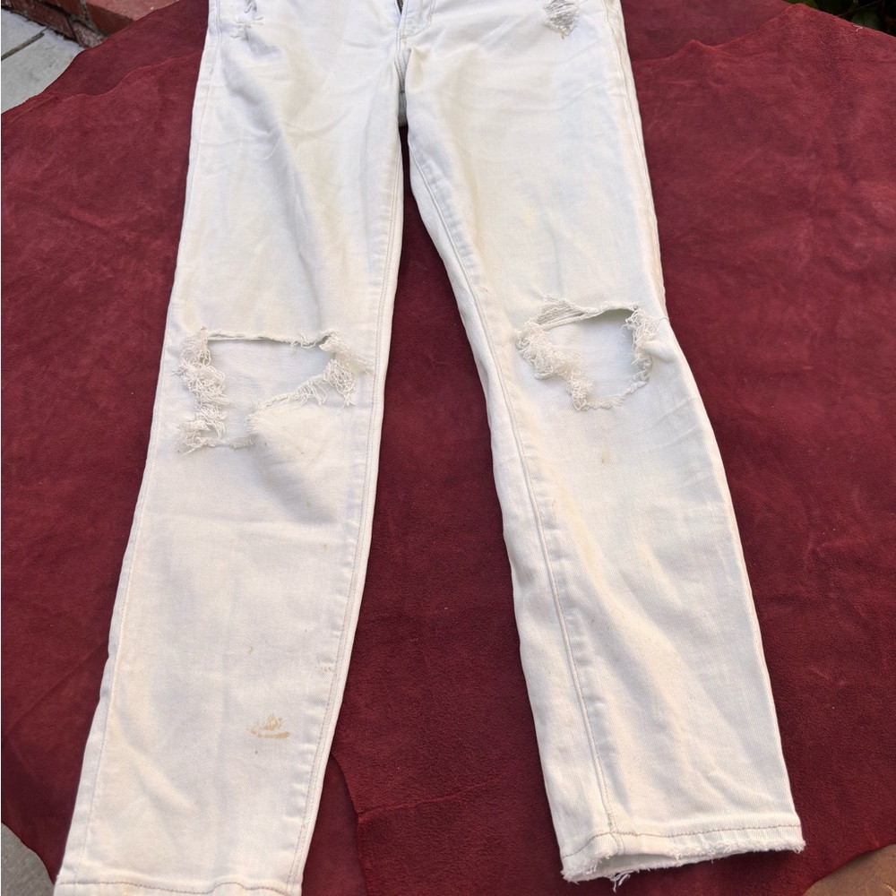 Abercrombie & Fitch Women’s Light Blue Distressed Straight-Leg Jeans